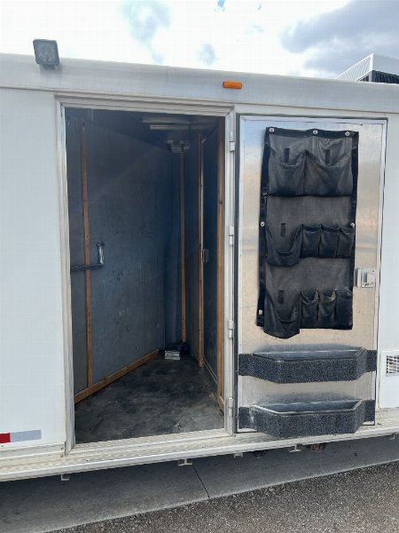 Used 2005 Cherokee Weekender 3H Horse Trailer