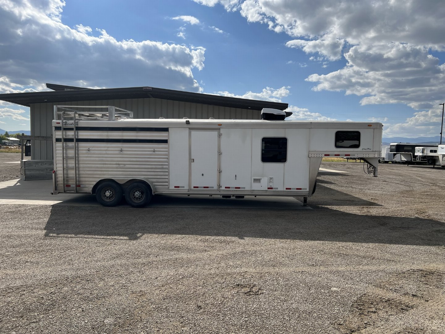 Used 2005 Cherokee Weekender 3H Horse Trailer